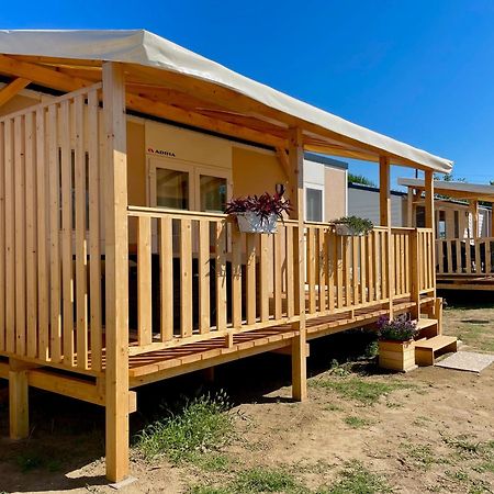 Camping Village ميكيلي المظهر الخارجي الصورة